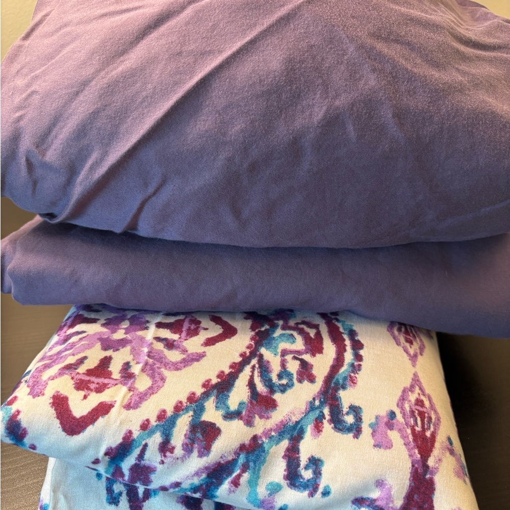 Perfect Condition! Bedding Set for Dorm Room (Twin XL) - Picture 4 of 13